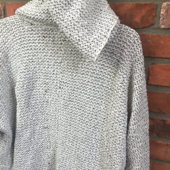 Free People Love Me Tender Hood Fringe Oversized Boho Cardigan Sweater Open Knit - Picture 11 of 16